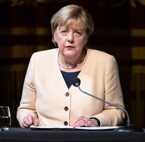 Merkel Fühlte Sich Als Kohls Mädchen Nicht Wohl Welt