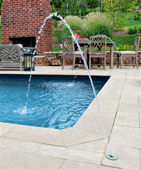 Deck Jets On The Sides Of A Vinyl Pool Pool Water Features Swimming