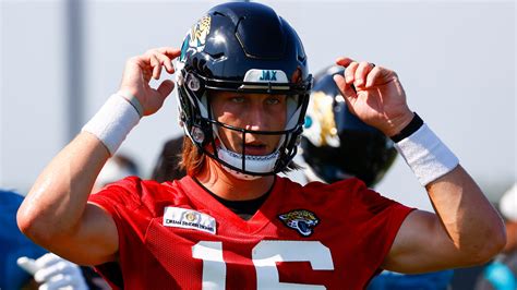Trevor Lawrence Jaguars Rookie Qb Already Wows At Training Camp