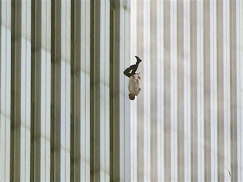These Powerfully Moving Images From 911 Shook Us To The Core