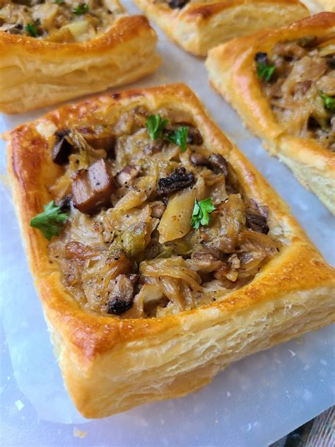 Wewalka puff pastry dough is created with 64 layers of thin, delicate dough that have been brushed with butter and then rolled. Savory Puff Pastry Tarts - Cooking My Pounds Off