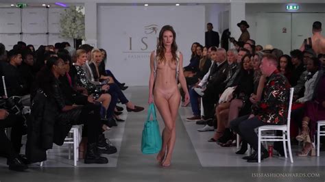 Isis Fashion Awards Nude Accessory Runway Catwalk Hd Diamond Plaza Thothub