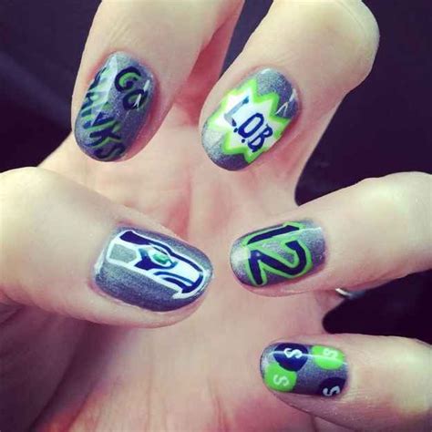 Super bowl nail art designs for 2019 patriots vs rams. 12 Manicures For Super Bowl XLVII | Seahawks nails, Nails ...