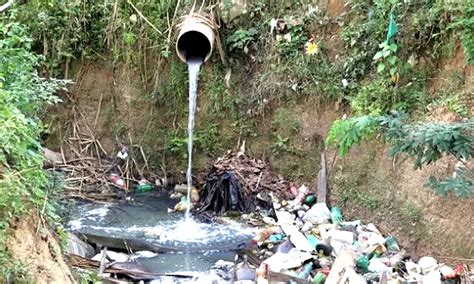 no mês do meio ambiente lixo e esgoto matam os cursos de água de juatuba jornal de juatuba e
