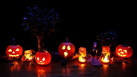 Creepy Cool Luminaries To Make This Halloween