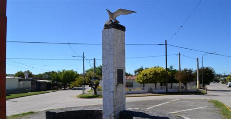 Malvinas Argentinas Un Monumento Que Rinde Homenaje A Nuestros