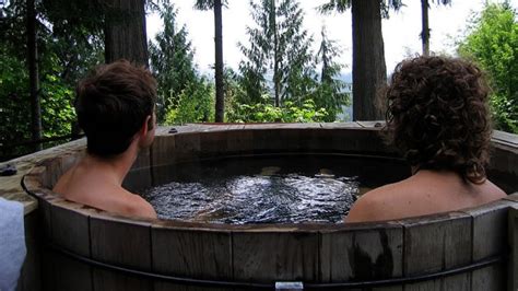 Late Night Hot Tub Intrusion Leads To Trespassing Charges For Couple
