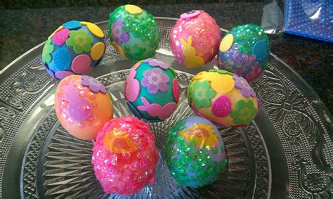 Fancy Easter Eggs After Dying And Drying Eggs Spray With A Light