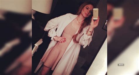 Lindsay Lohan Has Posted A Selfie In A Sexy Nude Dress After Co Hosting