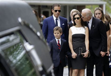 Hunter biden sent the following text to a family friend where he shares that someone is accusing him of being sexually inappropriate around her daughter. Joe Biden's married son Hunter dating brother Beau's widow ...