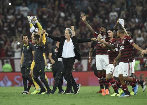 O momento com que renato gaúcho sonhava chegou. Em um turno no comando do Flamengo, Jesus abre vantagem na ...