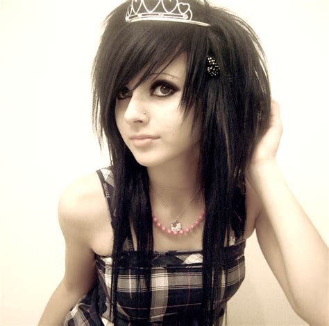 Stylista Emo Chick Hairstyle