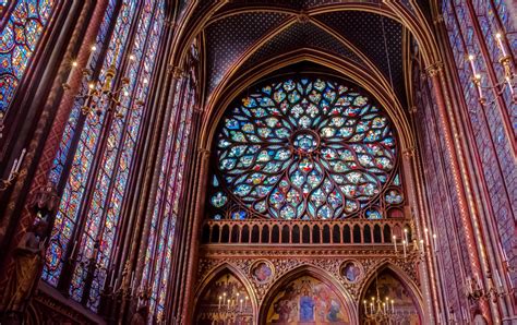 The Dazzling Stained Glass Windows Of Sainte Chapelle Paris Perfect