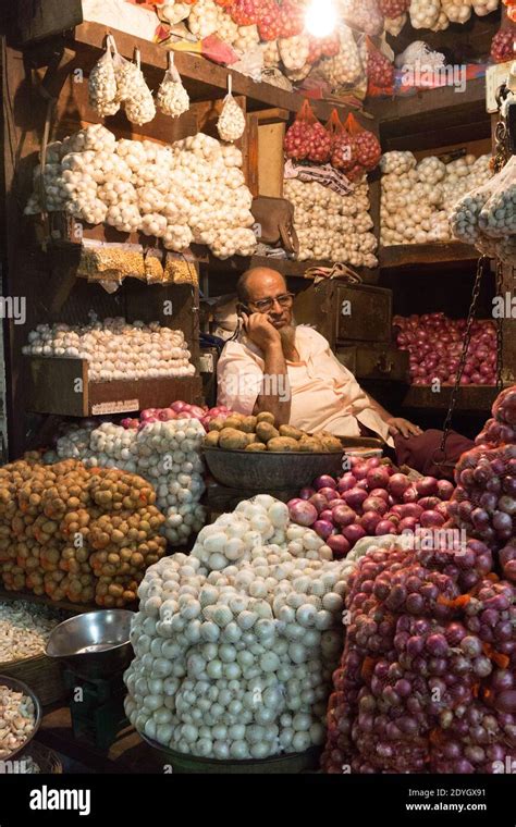 India Mumbai Onion Vendor At Crawdord Market Stock Photo Alamy