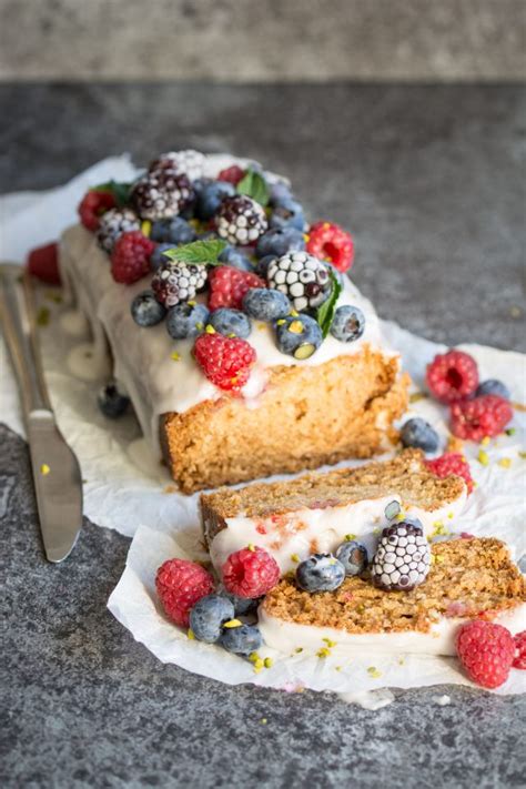 Luckily for us, vegan christmas dinners can be varied and bursting with flavour. Vegan Lemon Raspberry Loaf Cake | Lauren Caris Cooks