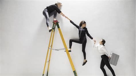 Climbing The Corporate Ladder Women Need A Female Inner Circle Men