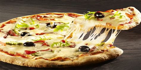Recette De La Pizza Mozzarella à Litalienne Au Comptoir Des Saveurs