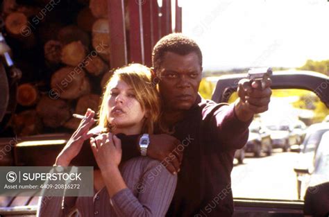 SAMUEL L JACKSON And MILLA JOVOVICH In NO GOOD DEED 2002 Directed