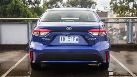 2020 Toyota Corolla Sx Hybrid Sedan Review Tech And Efficiency
