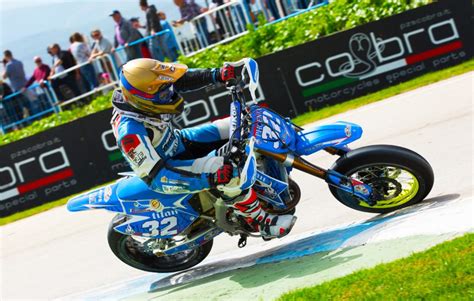 Cobra, age 29 and continued coverage information. PZ5 COBRA & XIEM EXTEND THEIR RELATIONSHIP - Supermoto S1GP