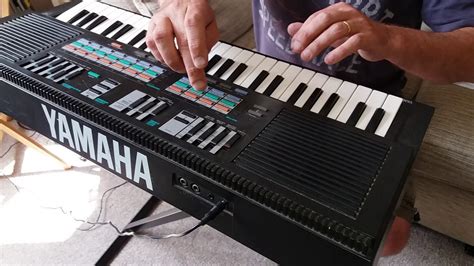 Yamaha Portasound Pss 470 Electronic Keyboard Youtube