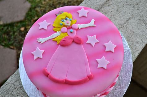 T Cakes Princess Peach