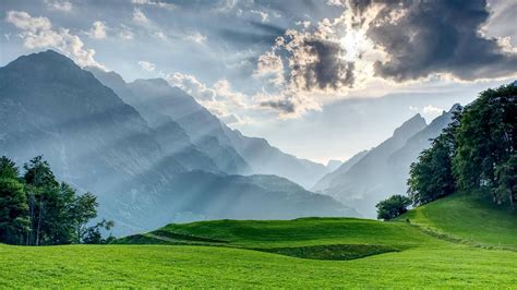 Sunset At Mountain Vorderglärnisch In Glarus Switzerland 2560 X 1440