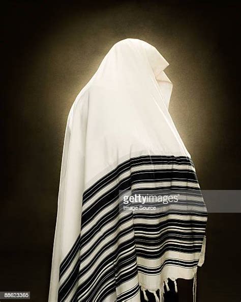 Jewish Prayer Shawl Photos And Premium High Res Pictures Getty Images