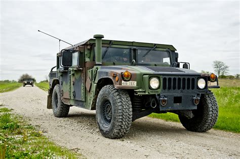 Us Army Humvee Driver Driven To Work Photo Gallery Autoblog