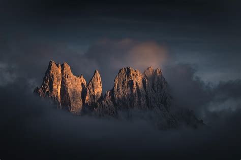 Glowing Peaks During An Epic Sunset In The Dolomites Italy 3000x2000