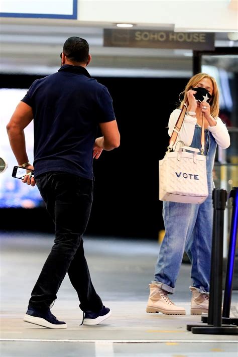 Jennifer lopez wishes us all a very merry christmas. Jennifer Lopez in Casual Outfit - Soho House in West ...