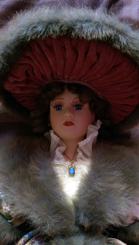 Unknown Doll Collectors Weekly