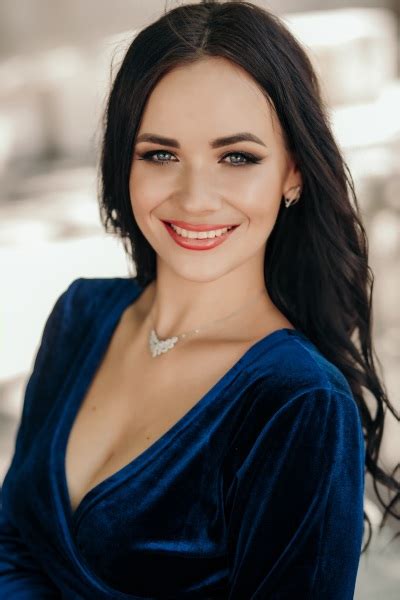 Alina Im 30 From Ucraina Zaporizzja Marriage Agency Futura
