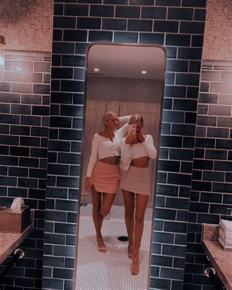 𝐢𝐥𝐲𝐲𝐲𝐦𝐚𝐝𝐝𝐢𝐞 In 2020 Mirror Selfie Best Friends Scenes