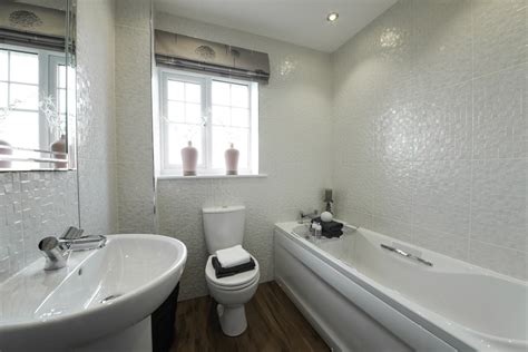 Taylor Wimpey Bathroom Tile Choices