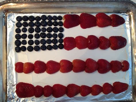 Usa Flag Cake Strawberries And Blueberries Flag Cake Food Blueberry