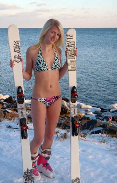 Keep Warm On The Slopes With These Ski Girls 75 Pics Picture 69