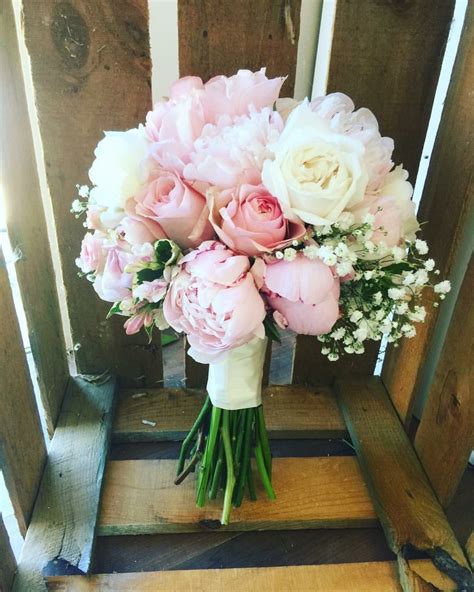 White And Pink Brides Bouquet Peonies David Austin Roses Rustic Boho