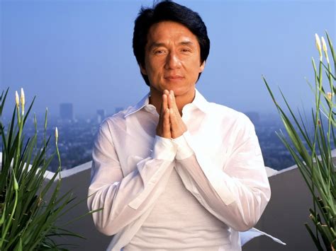 Jackie chan joined the china drama academy at the age of 6 to learn music, dance, and martial arts. Jackie Chan confirma participação em Os Mercenários 3 ...