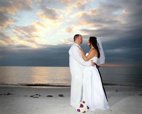 This spectacular waterfront venue is renowned for its. Treasure Island Beach Weddings & Sunset Beach weddings ...