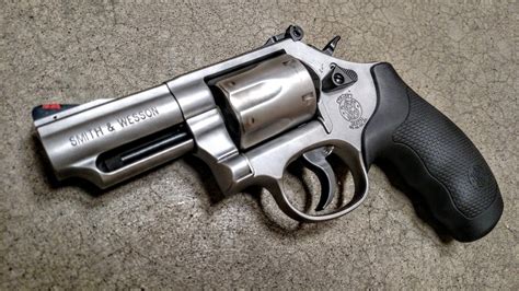 Tfb Review Smith And Wesson Model 66 Combat Magnum 357 Magnum The