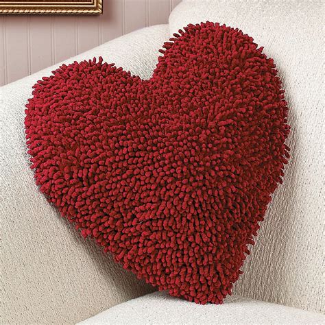 Red Heart Chenille Pillow Home Decor 1 Piece