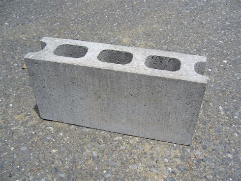 File:Concrete-block,japan.JPG - Wikimedia Commons