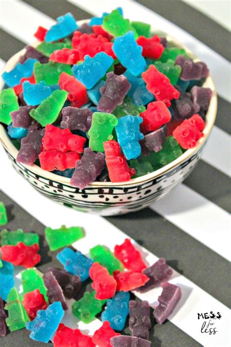 Learn to spell tiki tiki taka with gummibär the gummy bear! Gummy Bears Recipe | Mess for Less