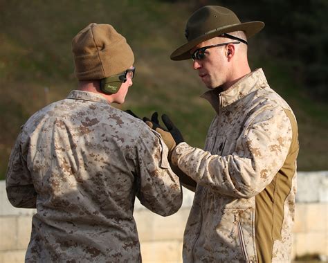 Center Mass Reserve Marines Embrace Marksmanship Fundamentals At Combat Marksmanship Coaches Course