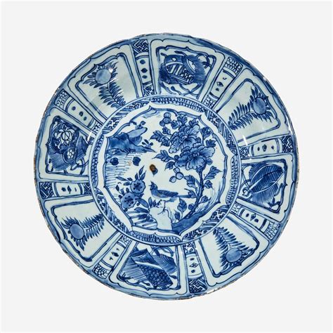 Lot 31 A Chinese Blue And White Porcelain Kraak