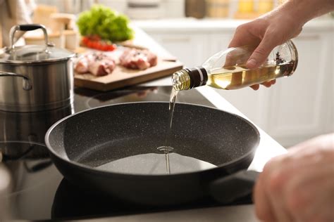 Tips And Tricks On How To Season A Ceramic Frying Pan Home Prime