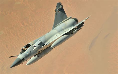 E Se Os Mirage 2000 9 Dos Emirados Viessem Para A Fab Poder Aéreo