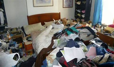 Squalid House Advertised With Filthy Pictures Goes Up For Sale At £114950 Uk News Express