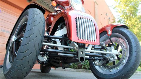 The Three Wheel Motorcycle Conversion That Lets You Lean